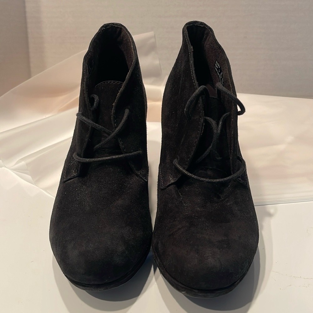 Clark's Camryn Bronte Wedge Black Suede Leather Women’s Sz 8 Formal Night Fun